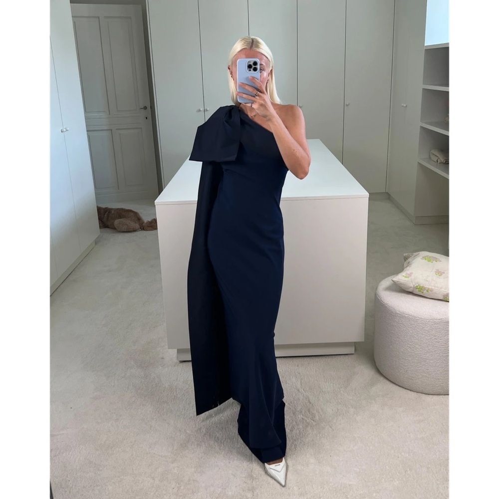 NWT Bernadette Adrian One Shoulder Navy Maxi Gown 36 Statement Bow Evening Dress